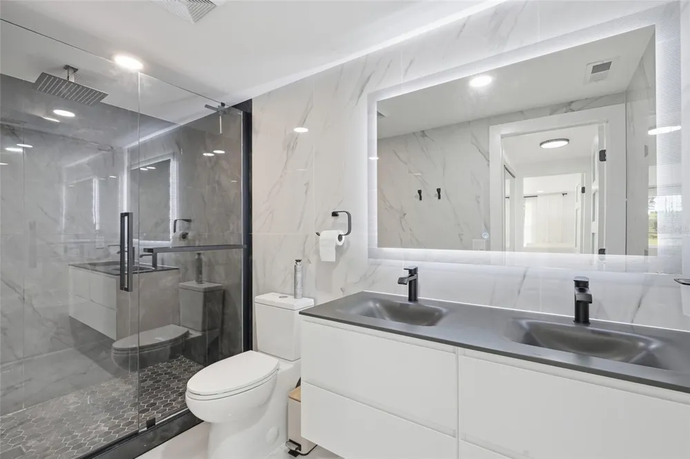 848 OLYMPIA ROAD Venice, FL 34293