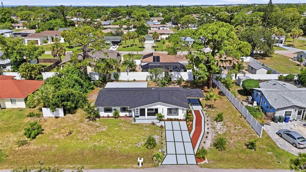 848 OLYMPIA ROAD Venice, FL 34293