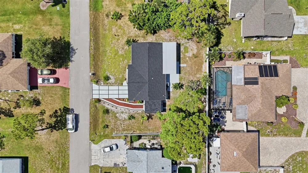 848 OLYMPIA ROAD Venice, FL 34293