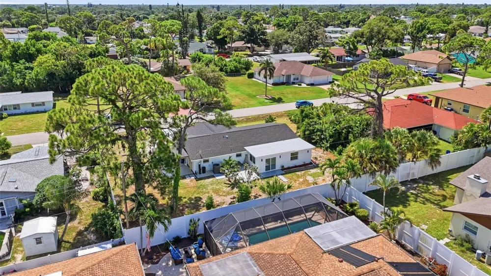 848 OLYMPIA ROAD Venice, FL 34293