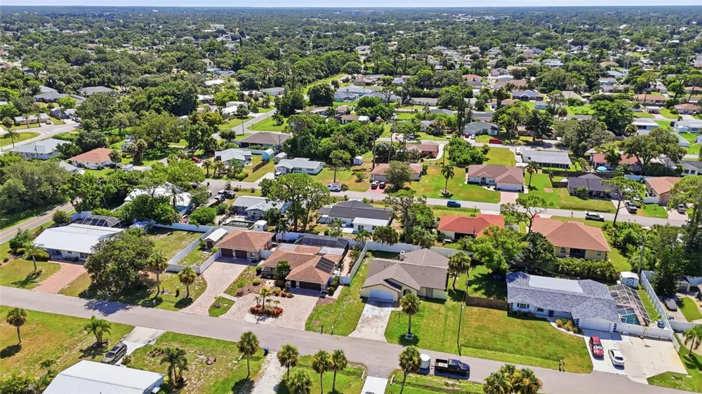 848 OLYMPIA ROAD Venice, FL 34293