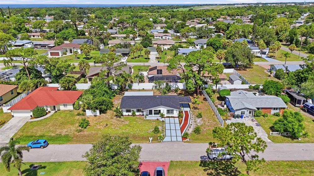 848 OLYMPIA ROAD Venice, FL 34293