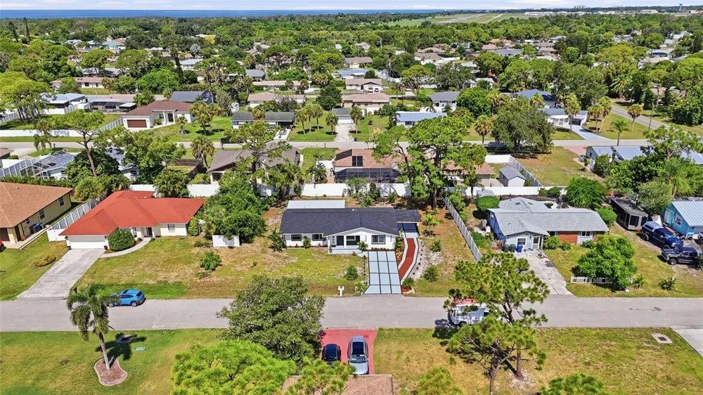 848 OLYMPIA ROAD Venice, FL 34293
