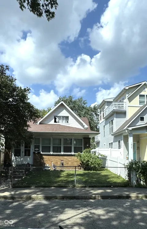 1432 Hoyt Avenue