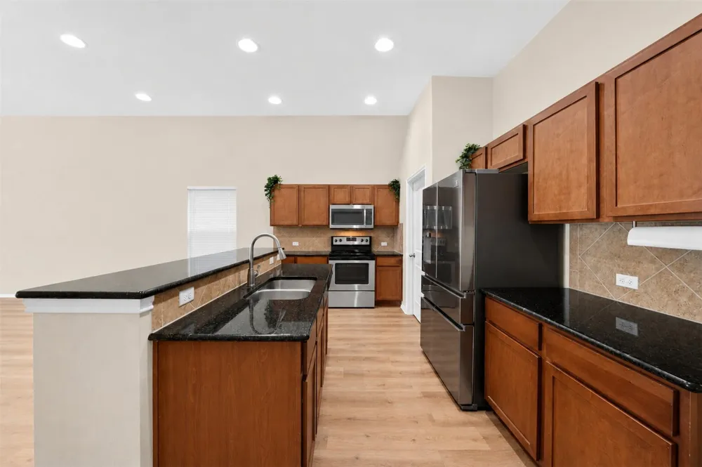 12913 Pealing Way Manor, TX 78653