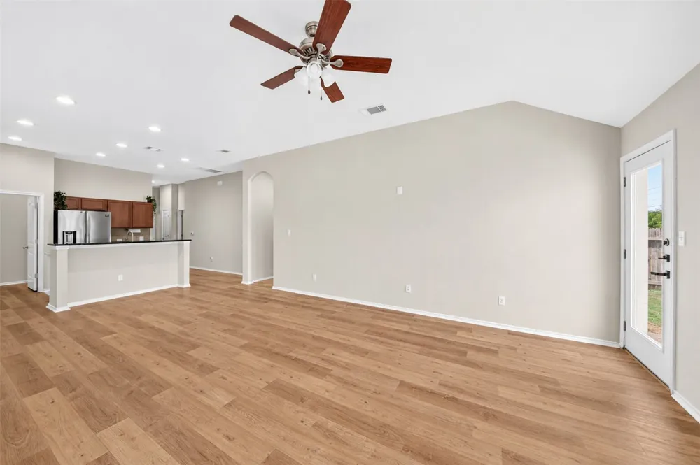 12913 Pealing Way Manor, TX 78653