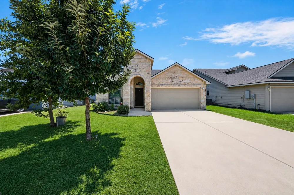 12913 Pealing Way Manor, TX 78653