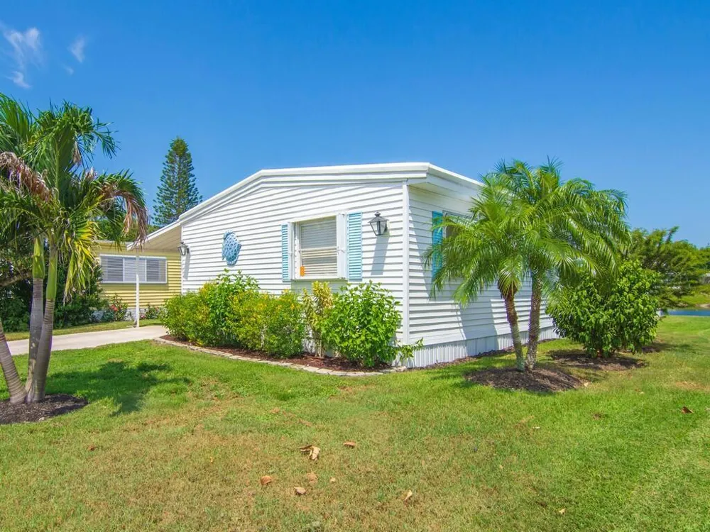 44 Village Lane Jensen Beach, FL 34957