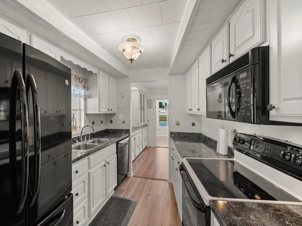 44 Village Lane Jensen Beach, FL 34957