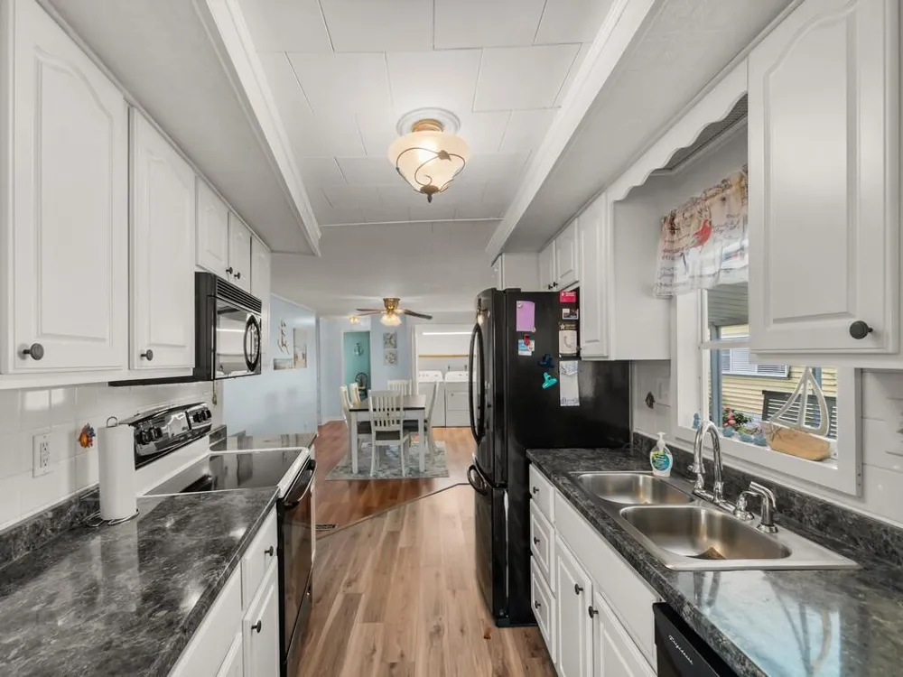 44 Village Lane Jensen Beach, FL 34957