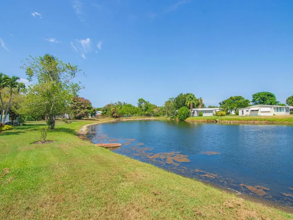 44 Village Lane Jensen Beach, FL 34957