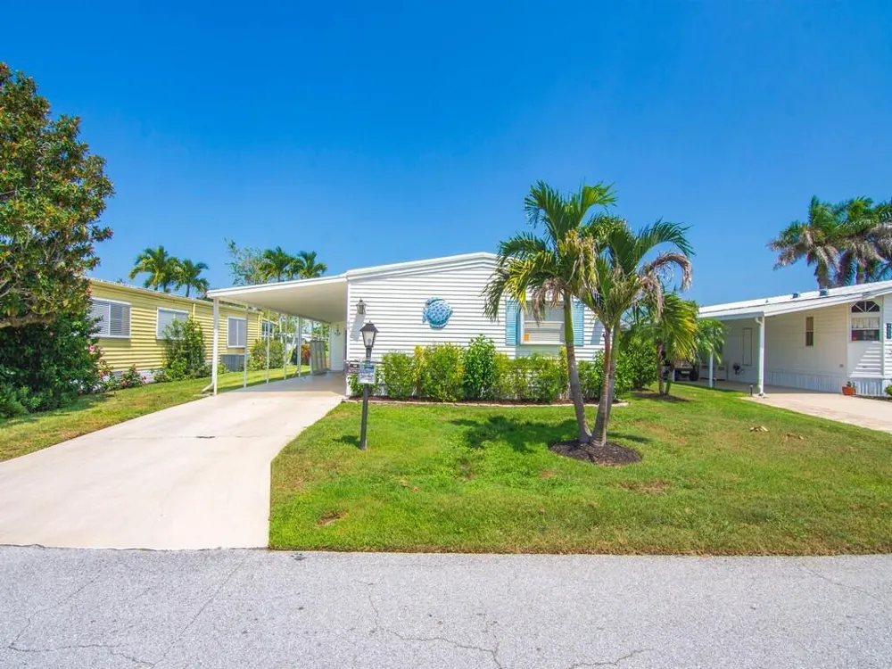 44 Village Lane Jensen Beach, FL 34957