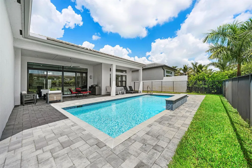 11326 Apricot Valley Drive Boynton Beach, FL 33473