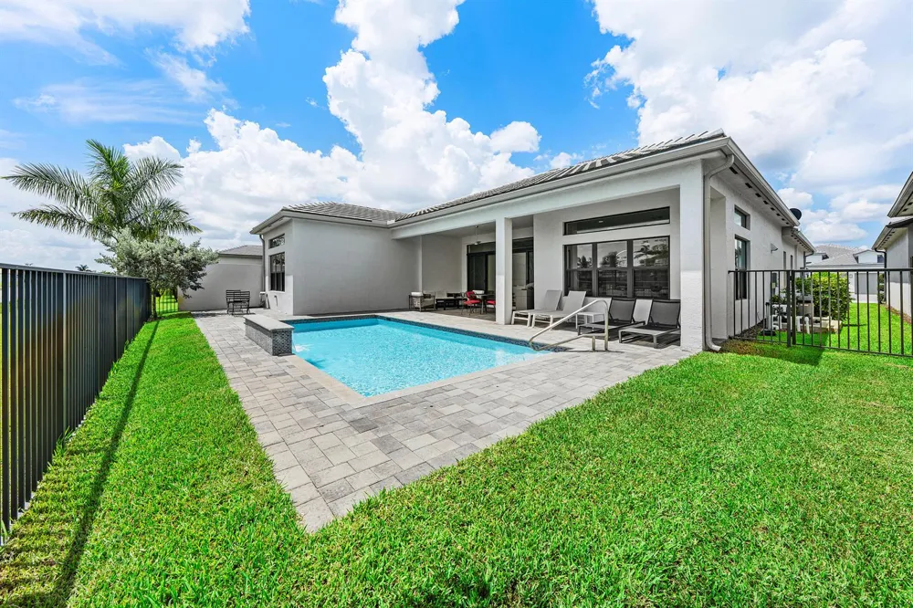 11326 Apricot Valley Drive Boynton Beach, FL 33473