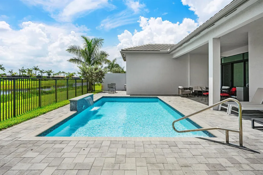 11326 Apricot Valley Drive Boynton Beach, FL 33473