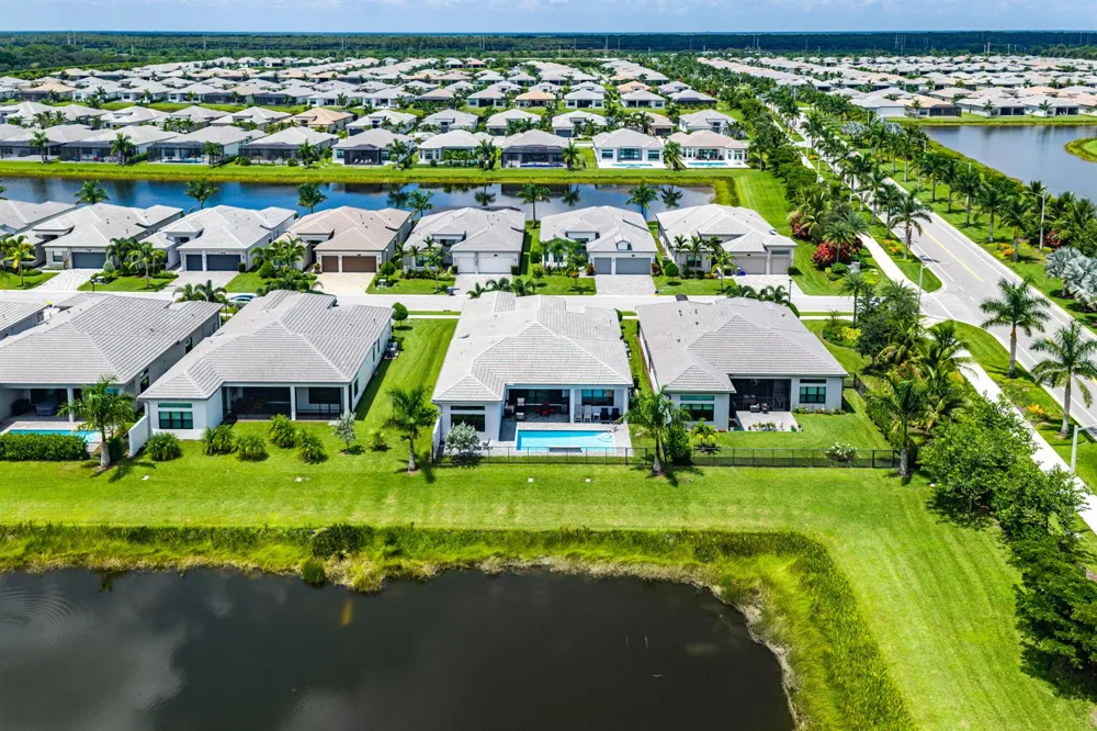 11326 Apricot Valley Drive Boynton Beach, FL 33473
