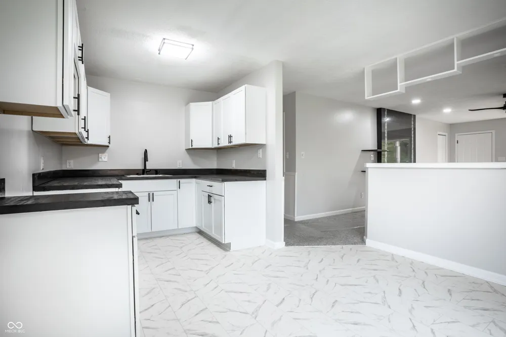 2120 Debello Court Indianapolis, IN 46214