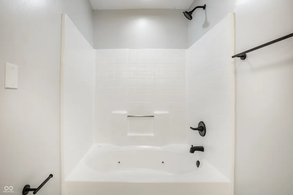 2120 Debello Court Indianapolis, IN 46214