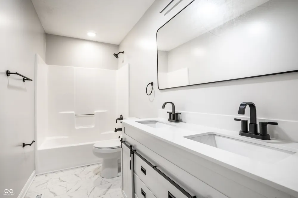 2120 Debello Court Indianapolis, IN 46214