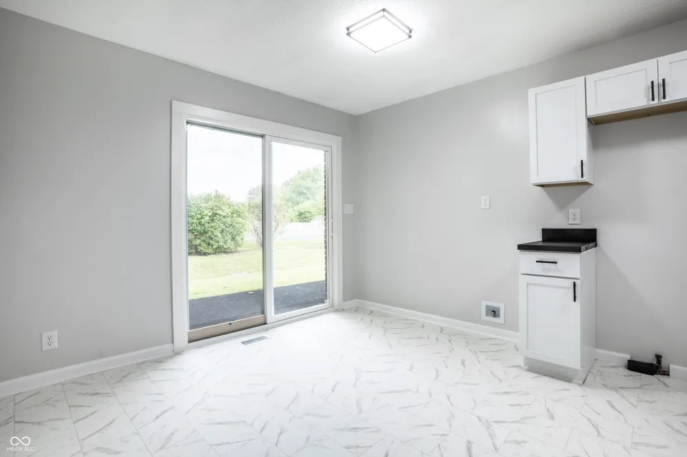 2120 Debello Court Indianapolis, IN 46214