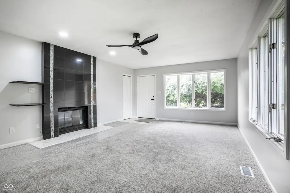 2120 Debello Court Indianapolis, IN 46214