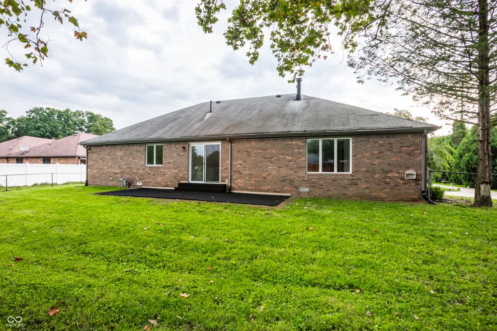 2120 Debello Court Indianapolis, IN 46214