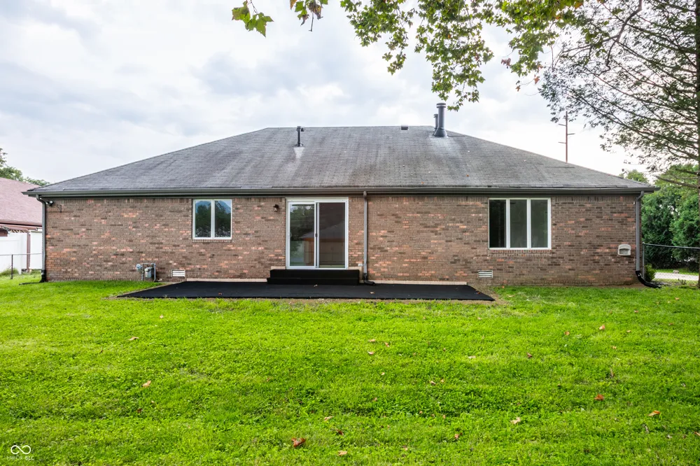 2120 Debello Court Indianapolis, IN 46214