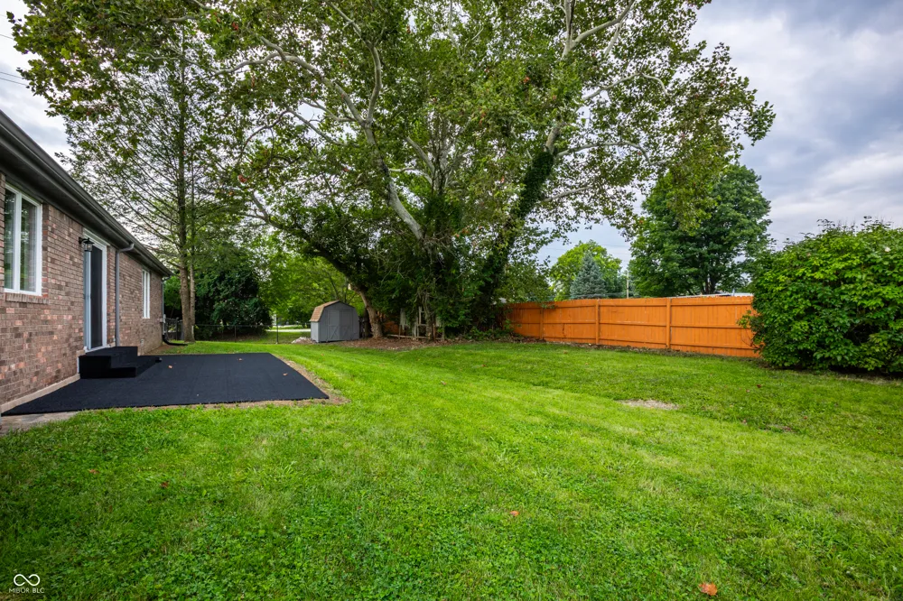 2120 Debello Court Indianapolis, IN 46214