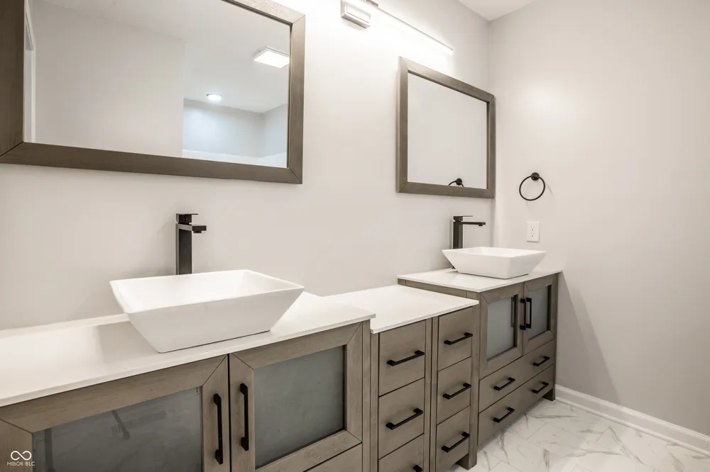 2120 Debello Court Indianapolis, IN 46214