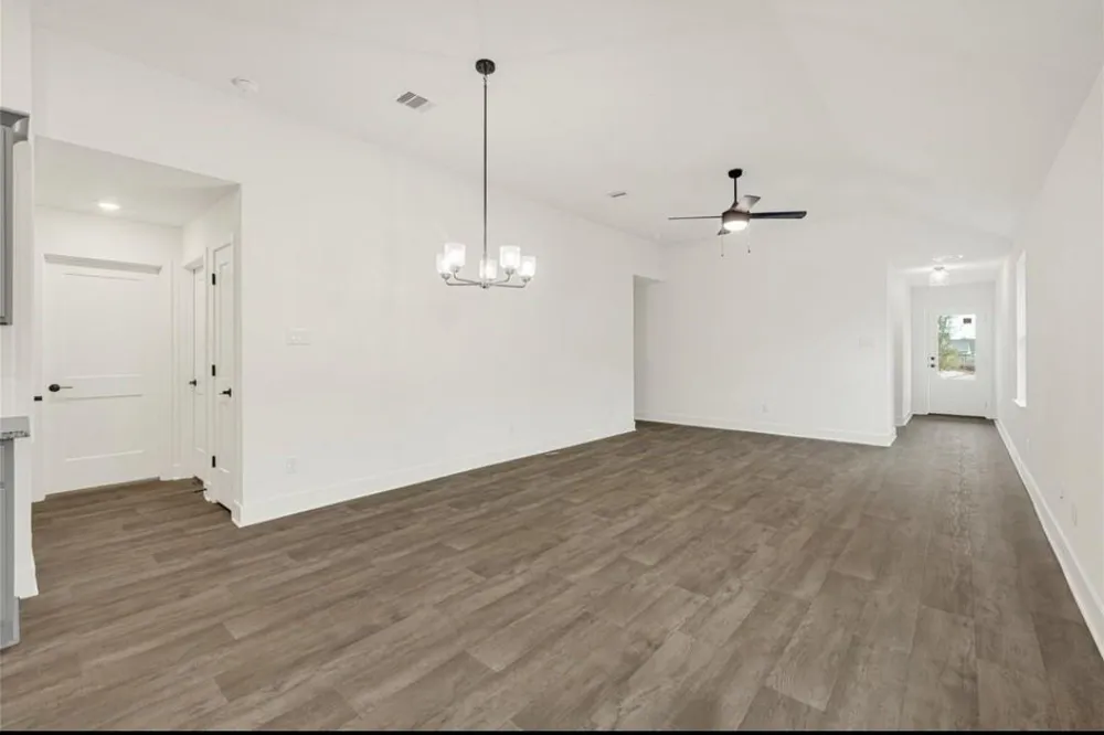 4321 W Bayou Maison Dickinson, TX 77539