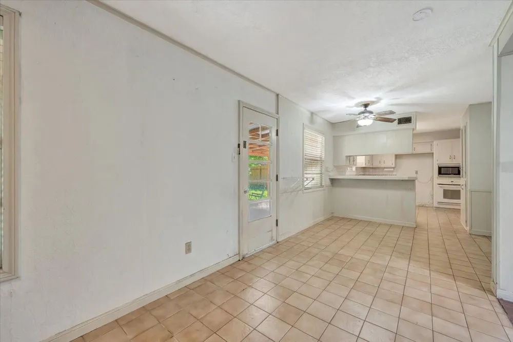334 Biscayne Boulevard El Lago, TX 77586