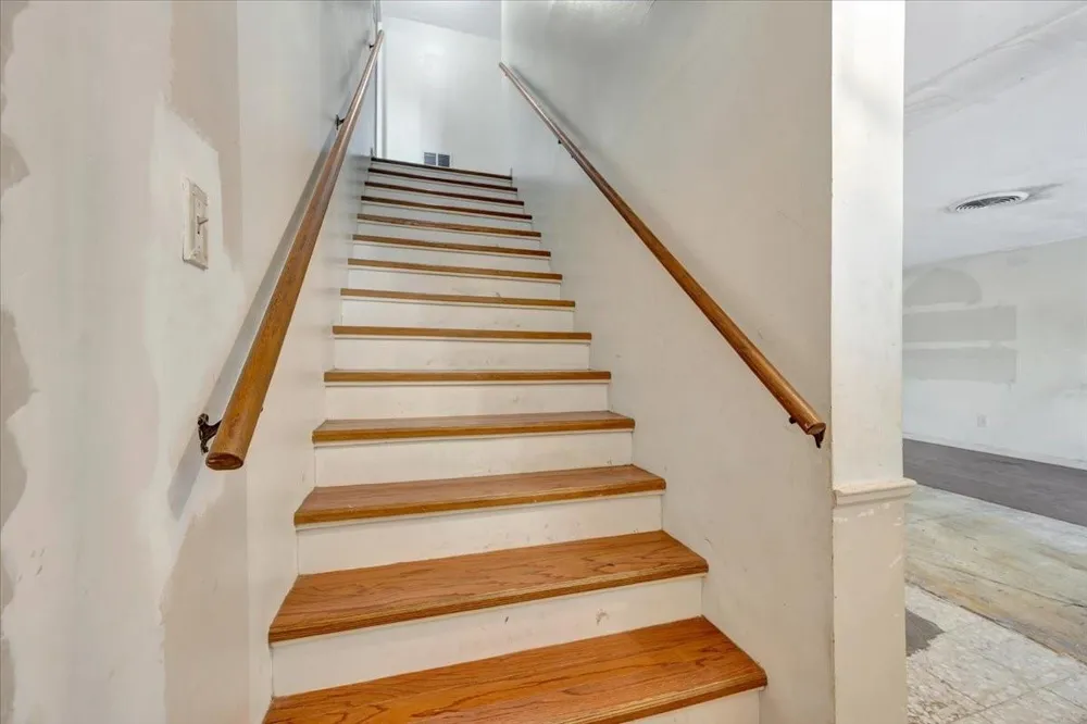334 Biscayne Boulevard El Lago, TX 77586