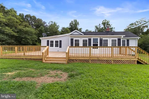 439 SONNET LANE