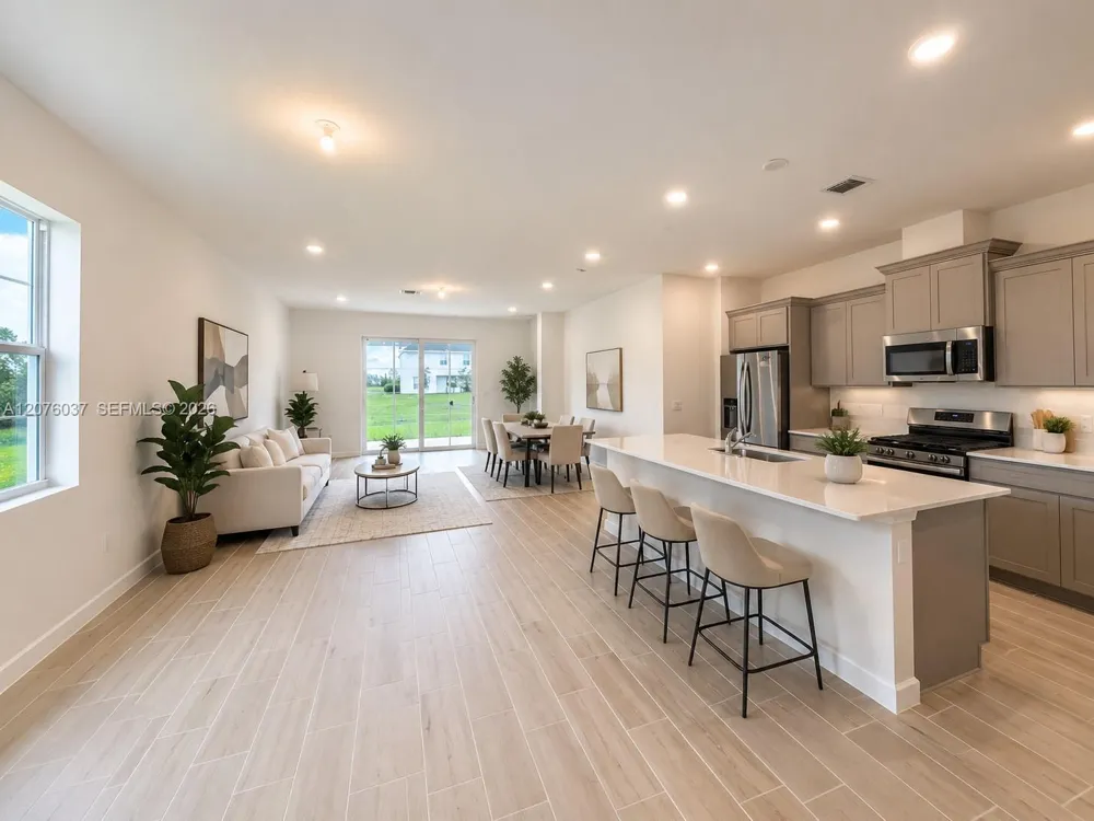 Address Not Shown Loxahatchee, FL 33470