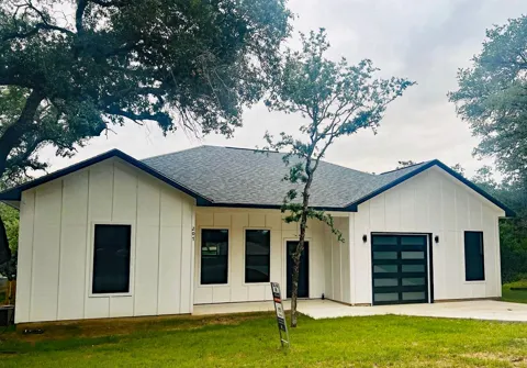 207 Laurel Lane