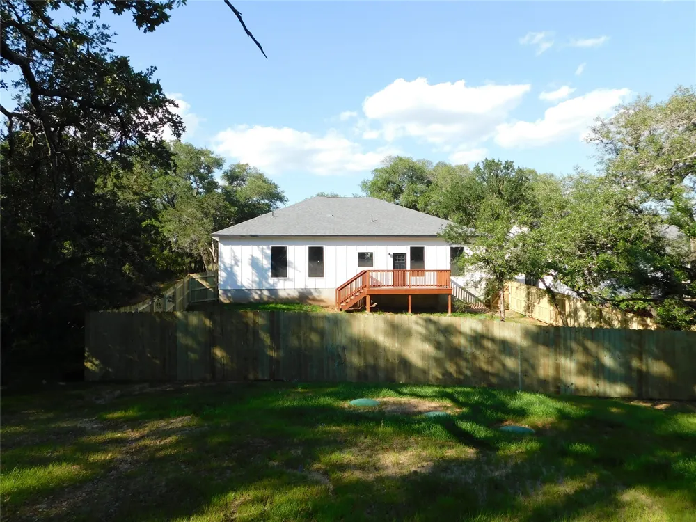 207 Laurel Lane Spicewood, TX 78669