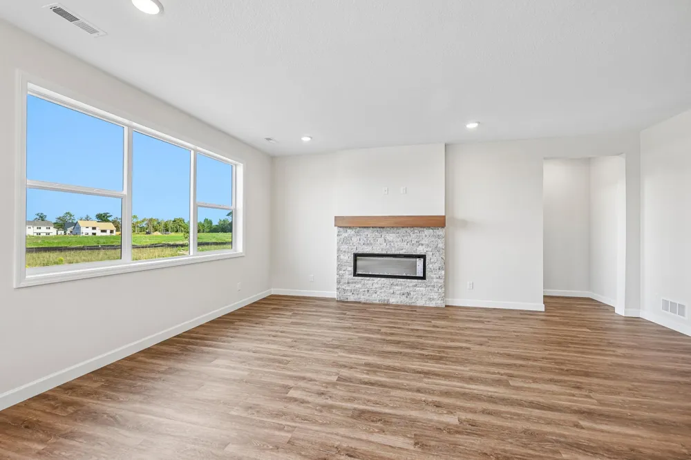 1423 Victory Lane NE Isanti, MN 55040