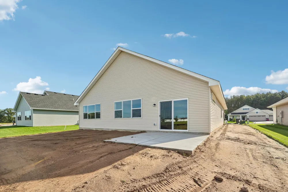 1423 Victory Lane NE Isanti, MN 55040
