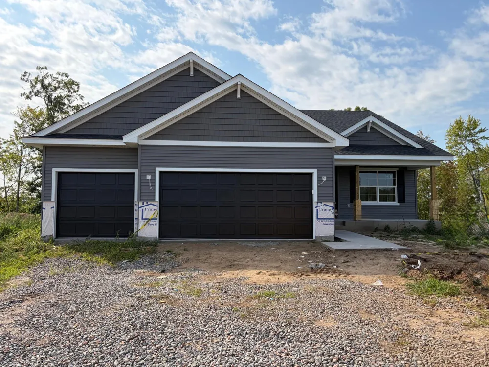 1507 Woods Road NE Isanti, MN 55040