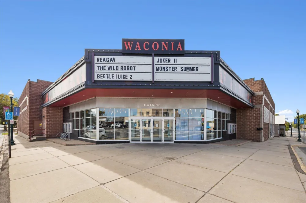 918 Foxglove Terrace Waconia, MN 55387