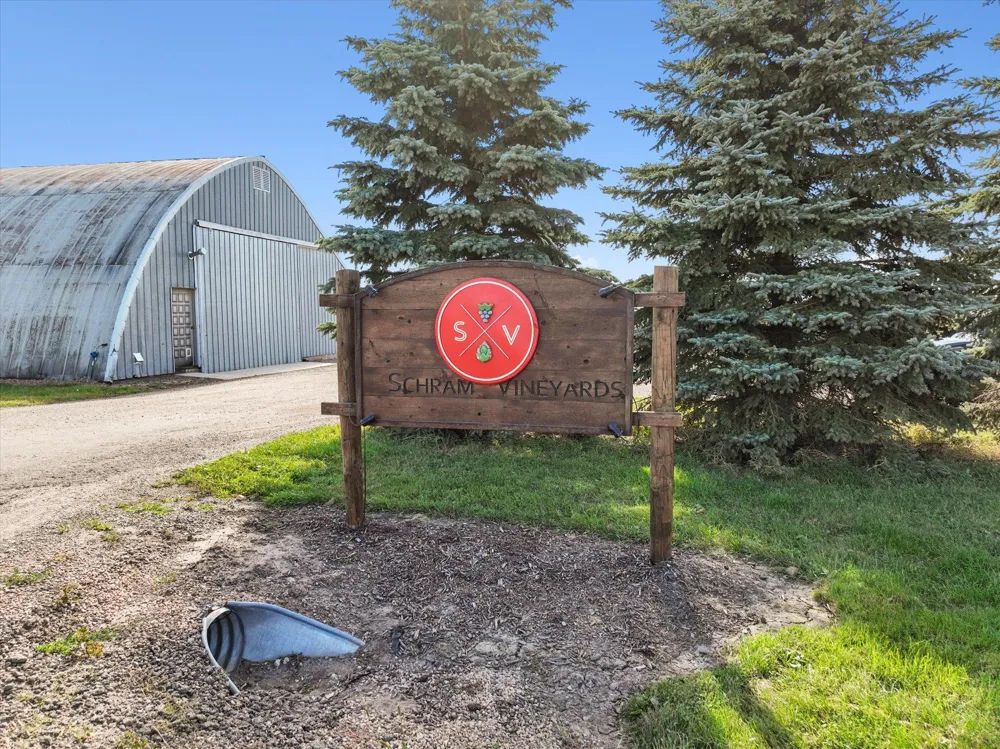 918 Foxglove Terrace Waconia, MN 55387