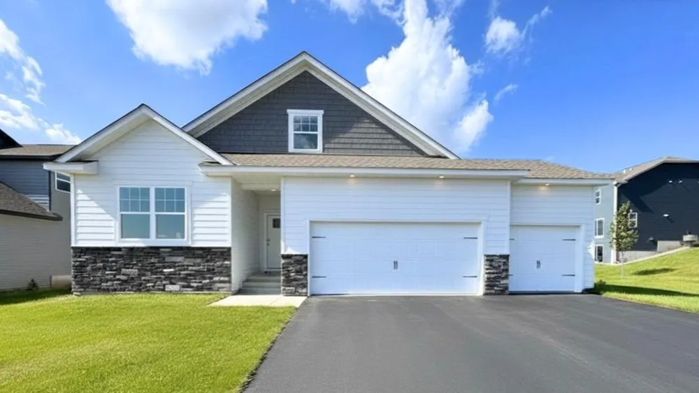 918 Foxglove Terrace Waconia, MN 55387