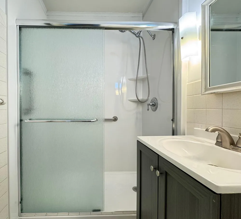 830 Sandhurst Drive W Roseville, MN 55113