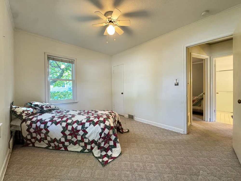 830 Sandhurst Drive W Roseville, MN 55113