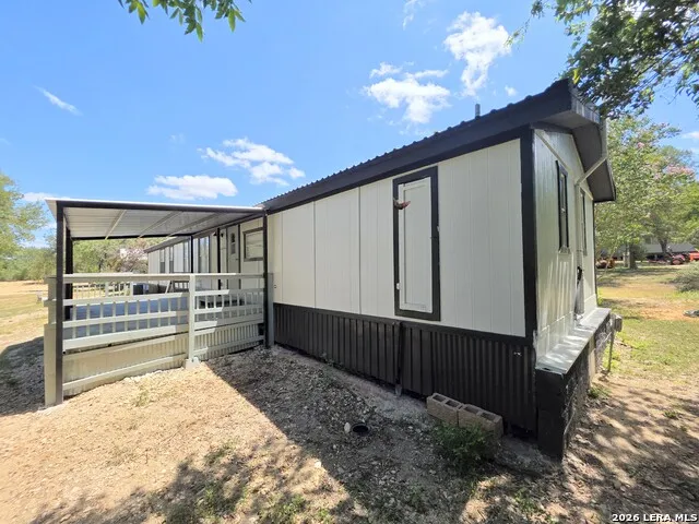 1724 OLD LEHMANN RD Seguin, TX 78155