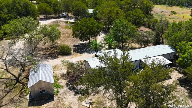 1724 OLD LEHMANN RD Seguin, TX 78155
