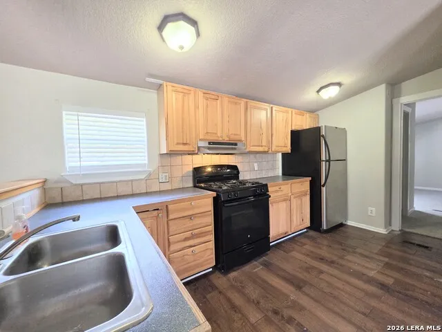 1724 OLD LEHMANN RD Seguin, TX 78155