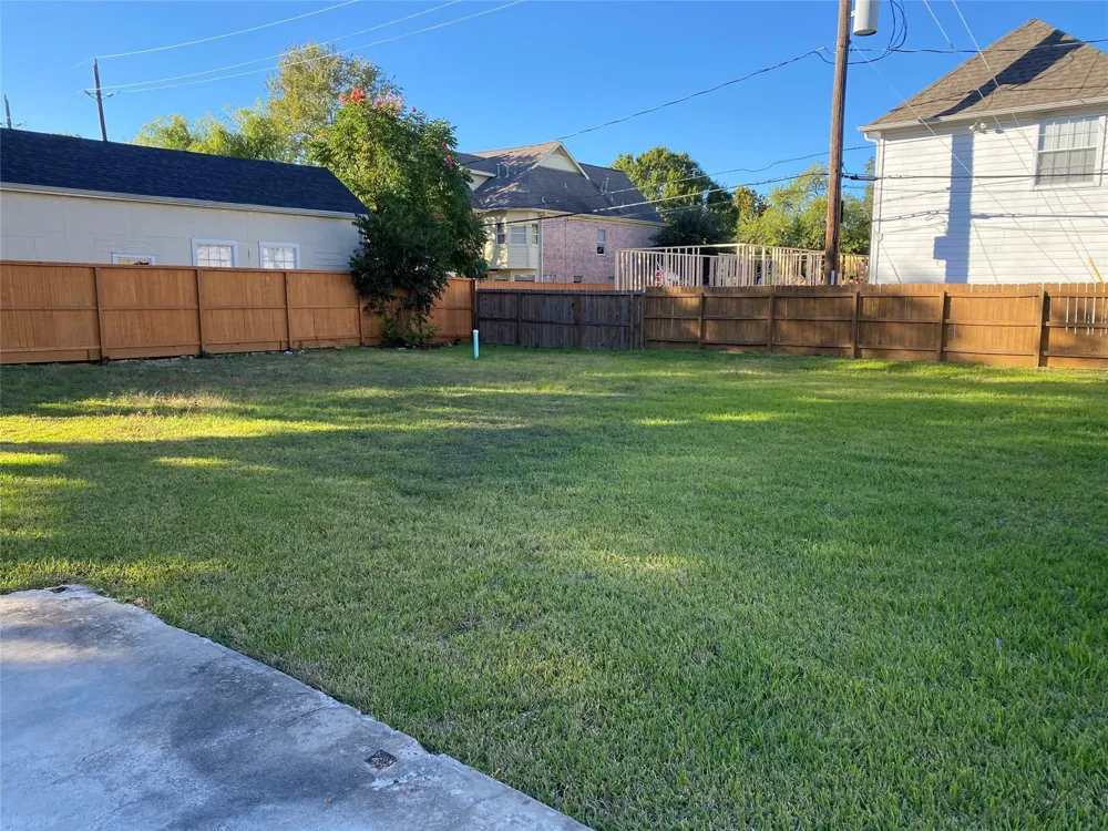 4800 Bellaire Boulevard Bellaire, TX 77401
