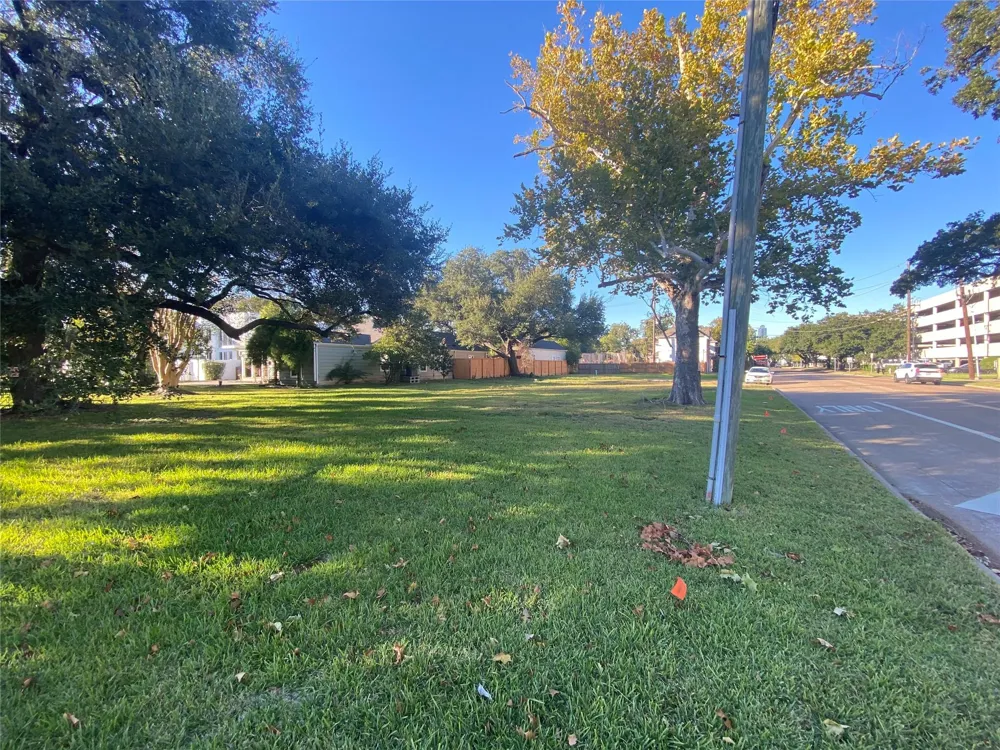 4800 Bellaire Boulevard Bellaire, TX 77401