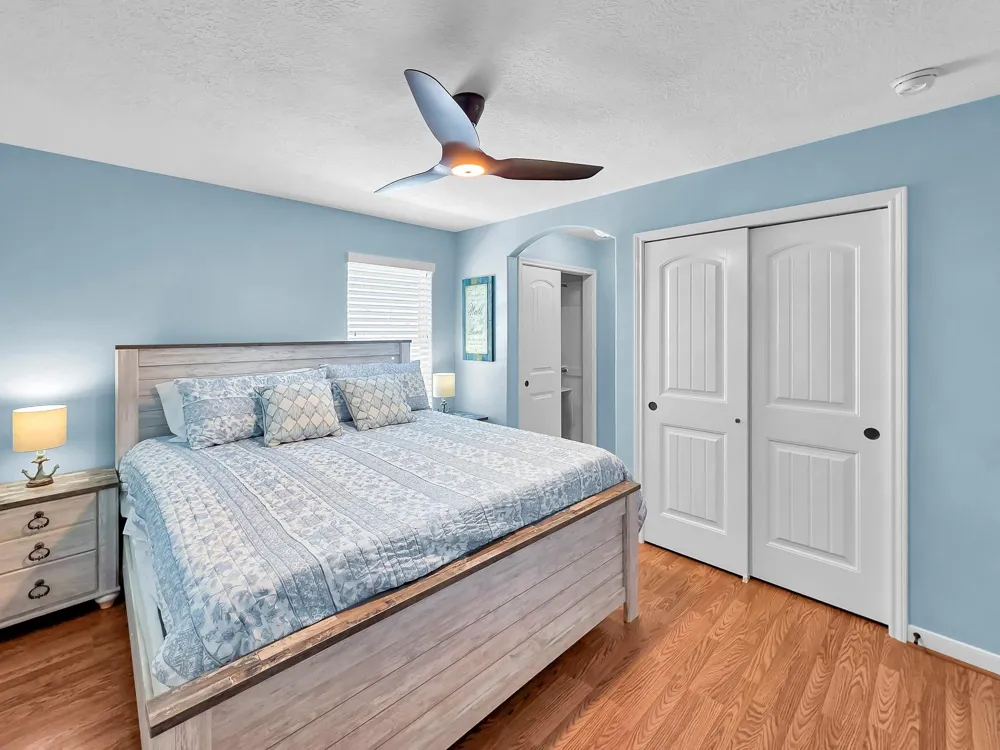 930 Eastview Crystal Beach, TX 77650